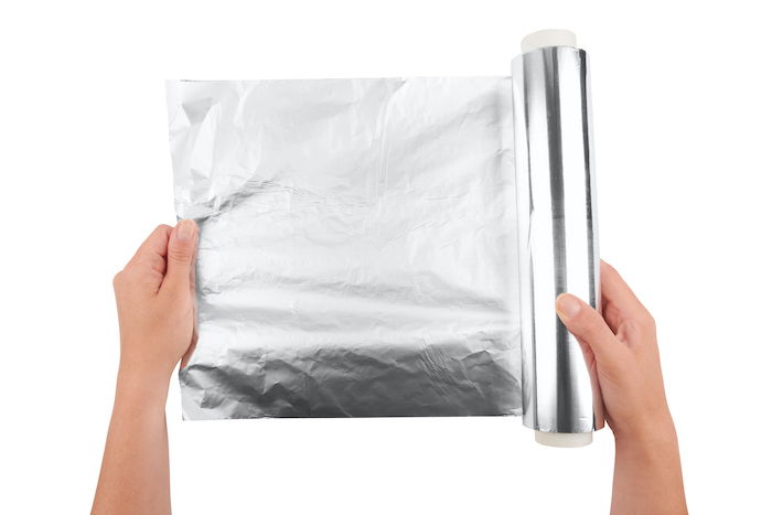 The aluminum foil uses of light reflection