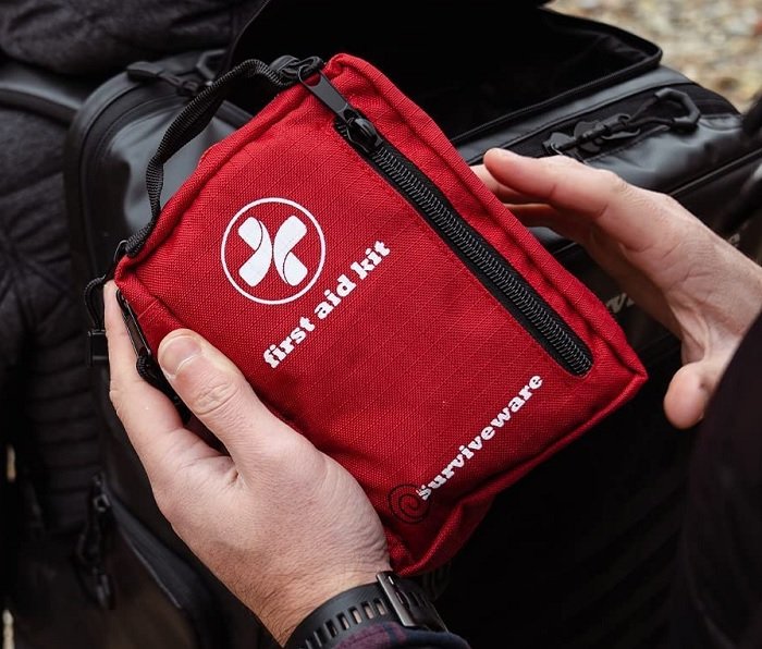 urban exploration gear: product photo of the surviveware first aid kit