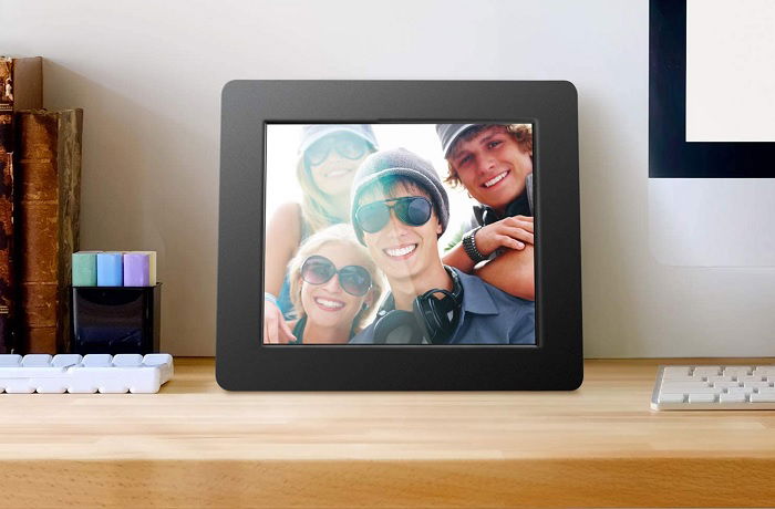  Frameo 10.1 Inch WiFi Digital Photo Frame with IPS Touch  Screen HD Display, Easy to Send Picture and Video Remotely via APP from  Anywhere, 16GB Large Storage, Auto Rotate, Slideshow