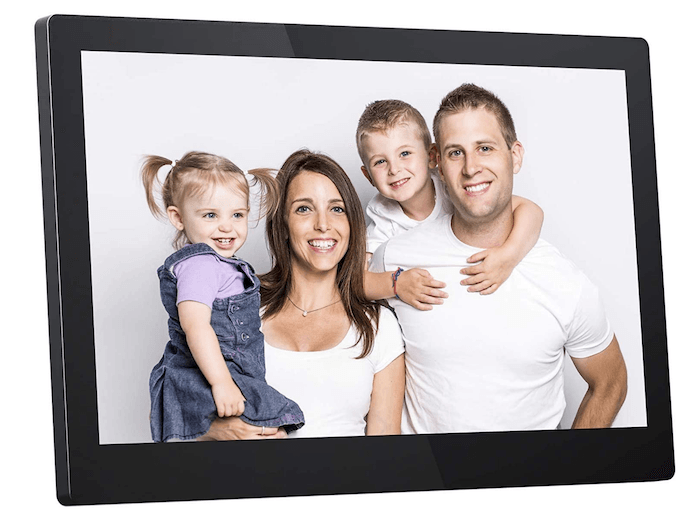 Digital frame with an image of a family for photo gift ideas