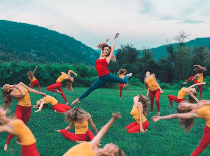 Photo Manipulation Idea of Duplicated dancers in field