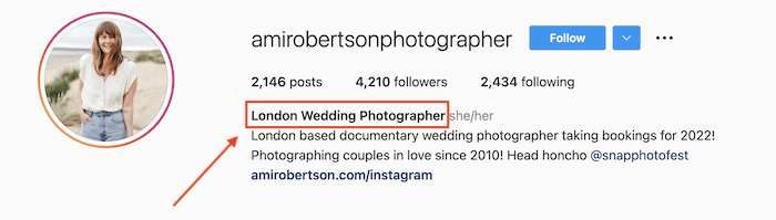 A wedding photographer's bio on Instagram