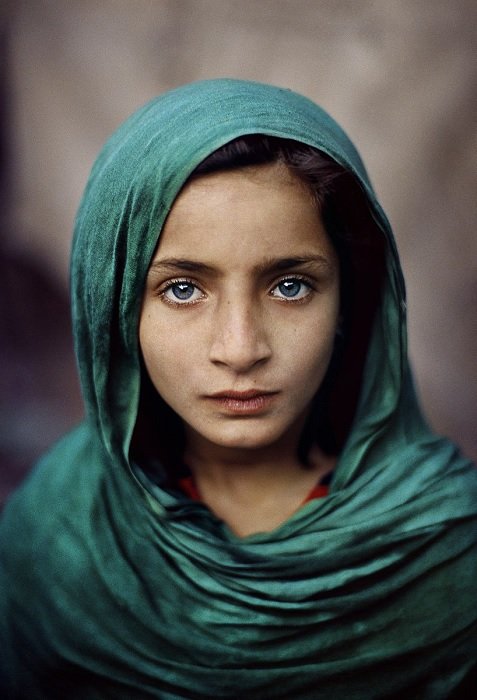 阿富汗小女孩的肖像