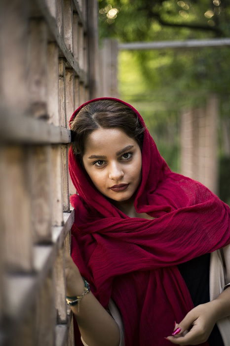 Portrait of woman with shallow depth of field