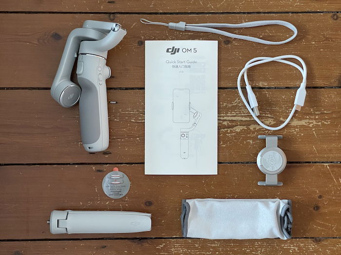 Review: The DJI OM 5 smartphone gimbal gets more compact, still adds  features: Digital Photography Review