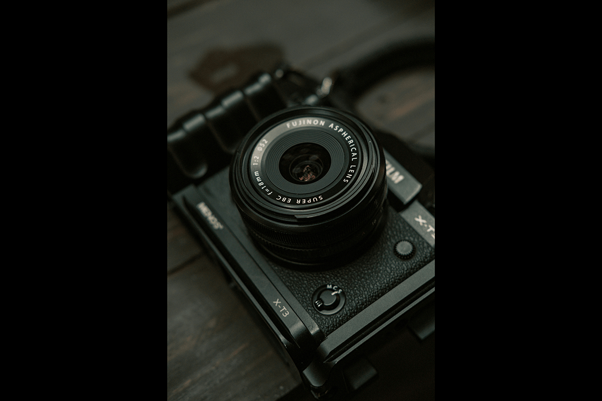 A Fujifilm X-T3 camera and 18mm lens with a fixed f/2.0 aperture