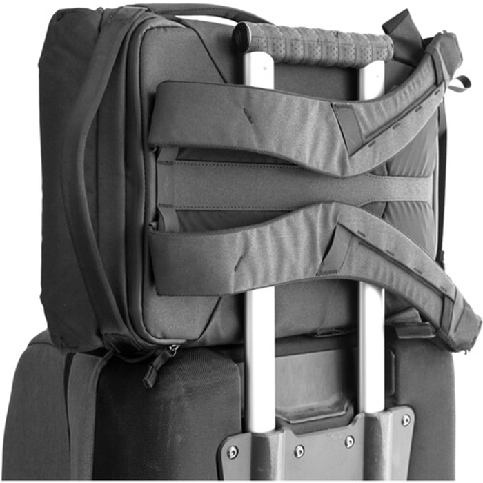 Peak Design Everyday Backpack luggage pass-through