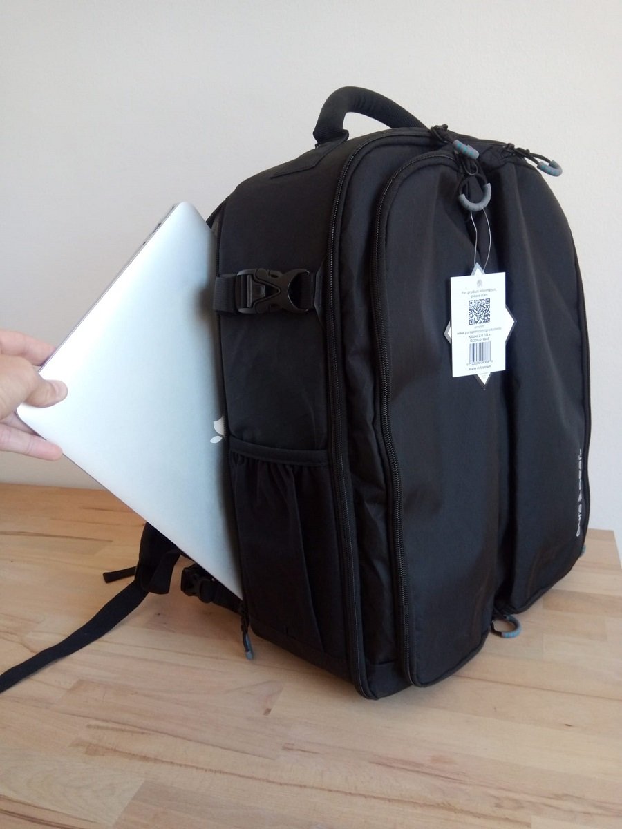 Laptop sleeve with laptop