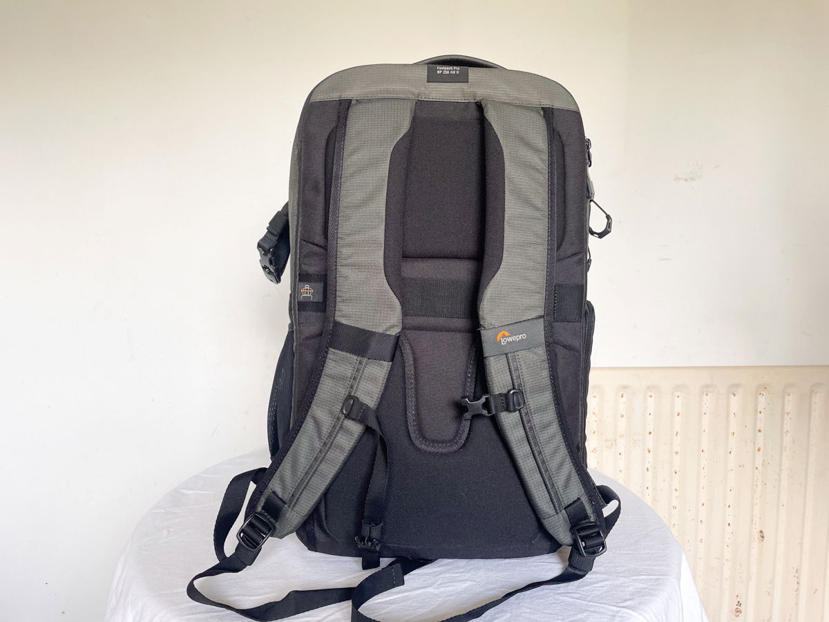 Lowepro FastPack back