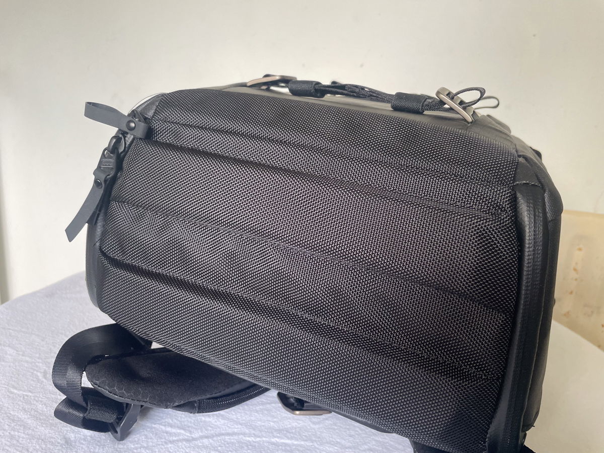 Lowepro FreeLine BP 350 AW Backpack Review for 2024