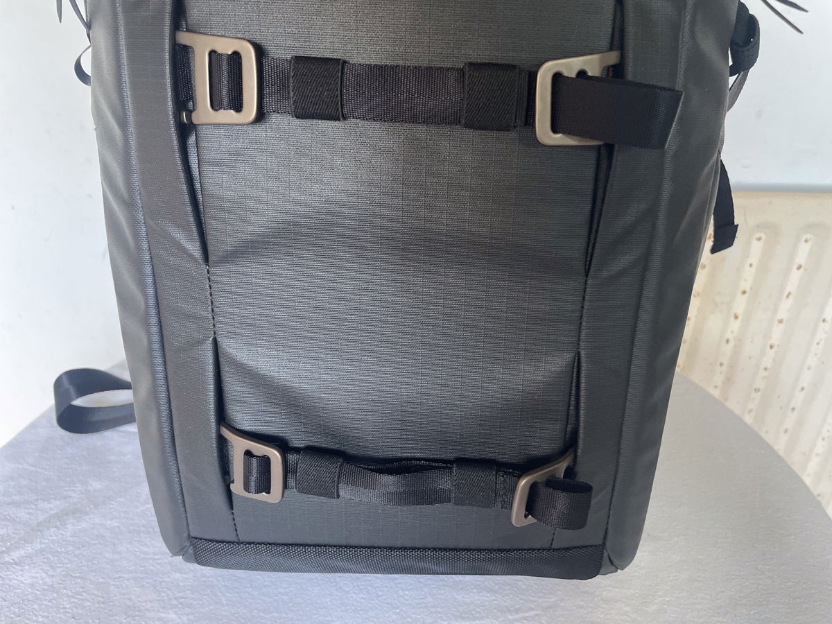 Lowepro FreeLine BP 350 AW Camera Backpack Review and Score for 2023