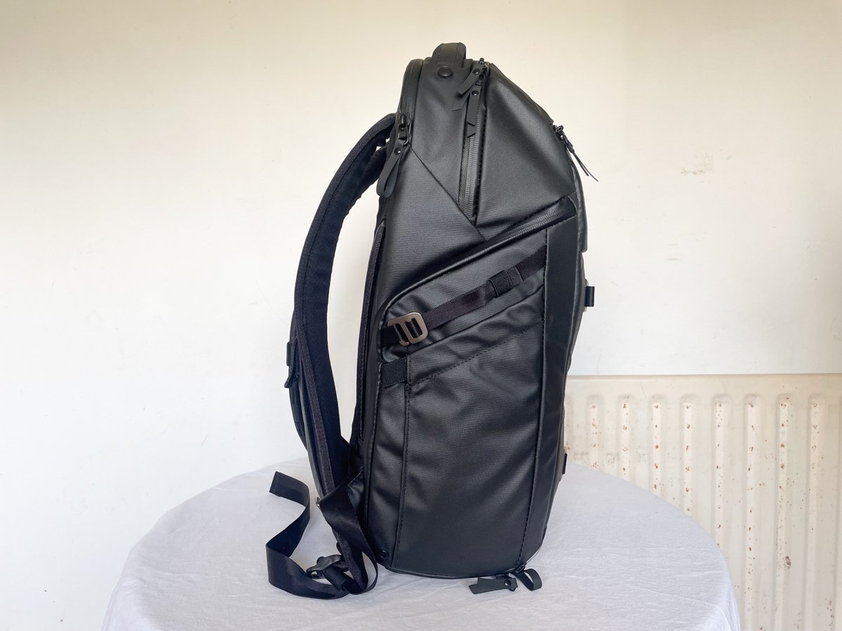 Lowepro FreeLine BP 350 AW Backpack Review for 2024