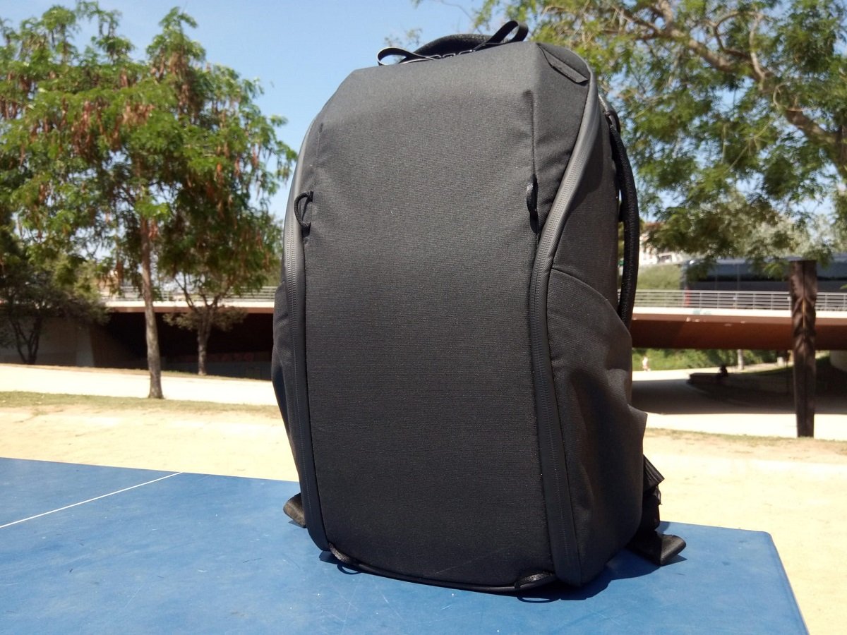 Front profile of the backpack