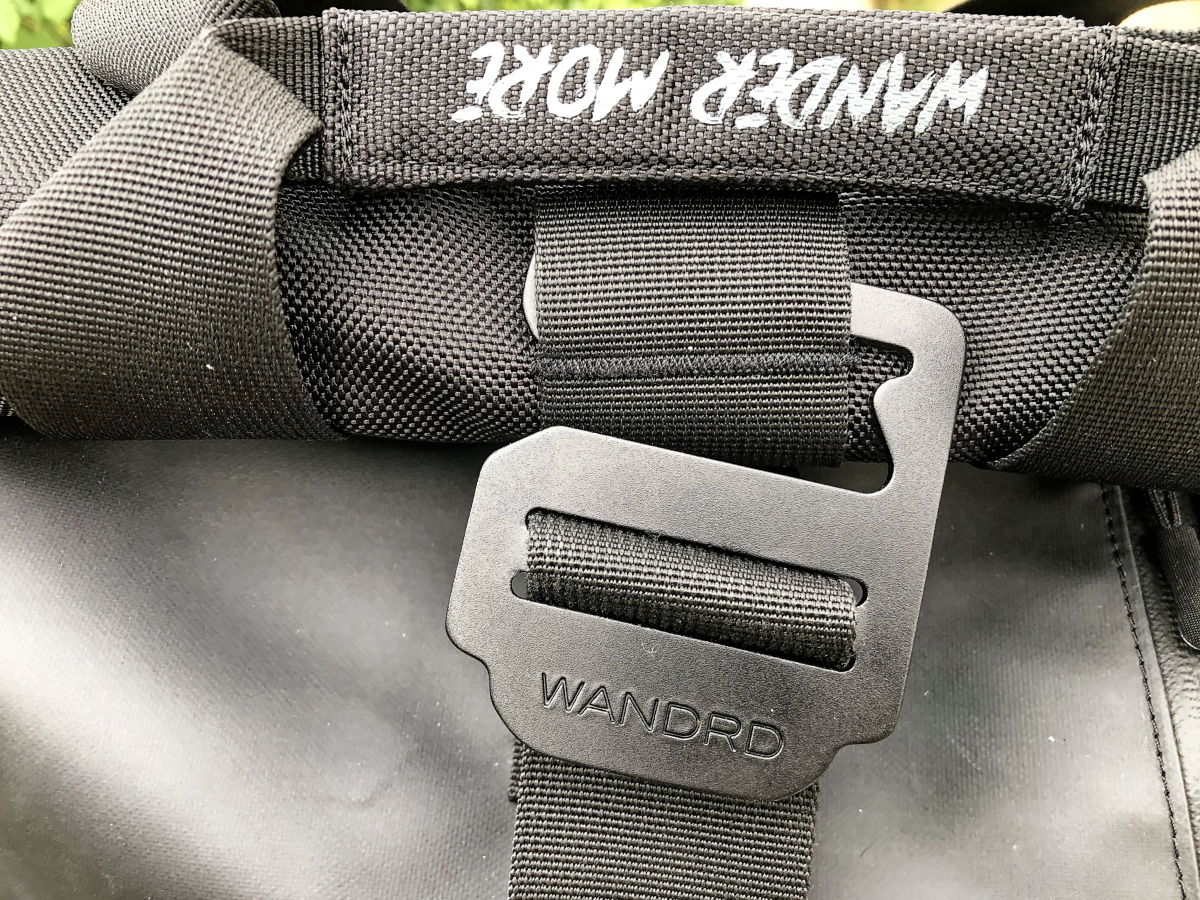 Ingenious Design but With One Small Flaw: Fstoppers Reviews the New Range  of Straps From Wandrd