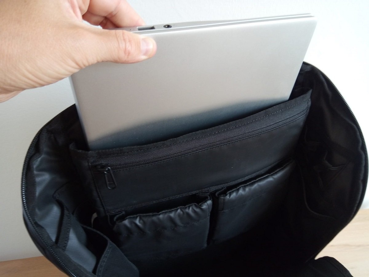 Laptop pocket with a laptop in it