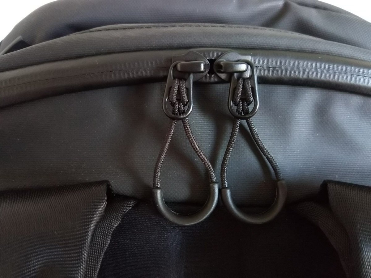 close up of main zippers