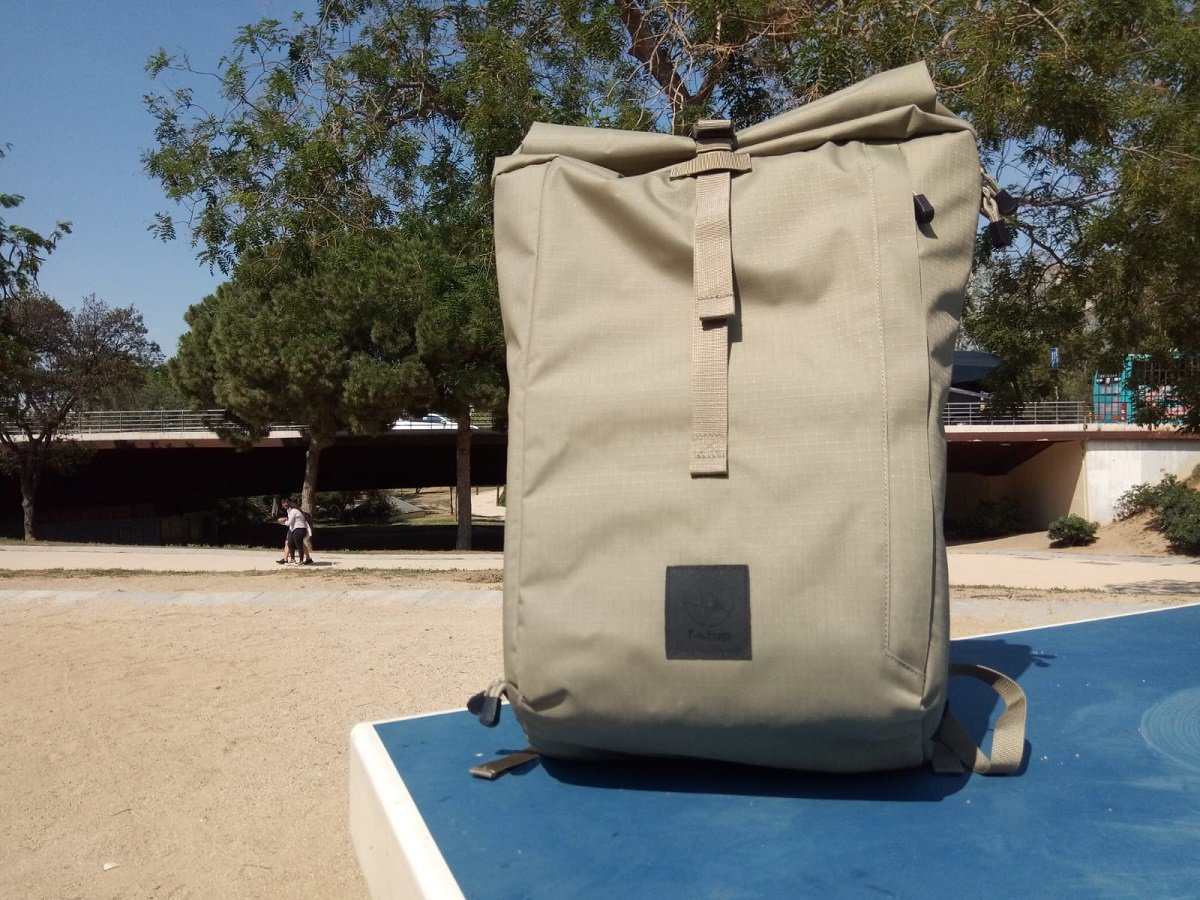 Front profile of backpack