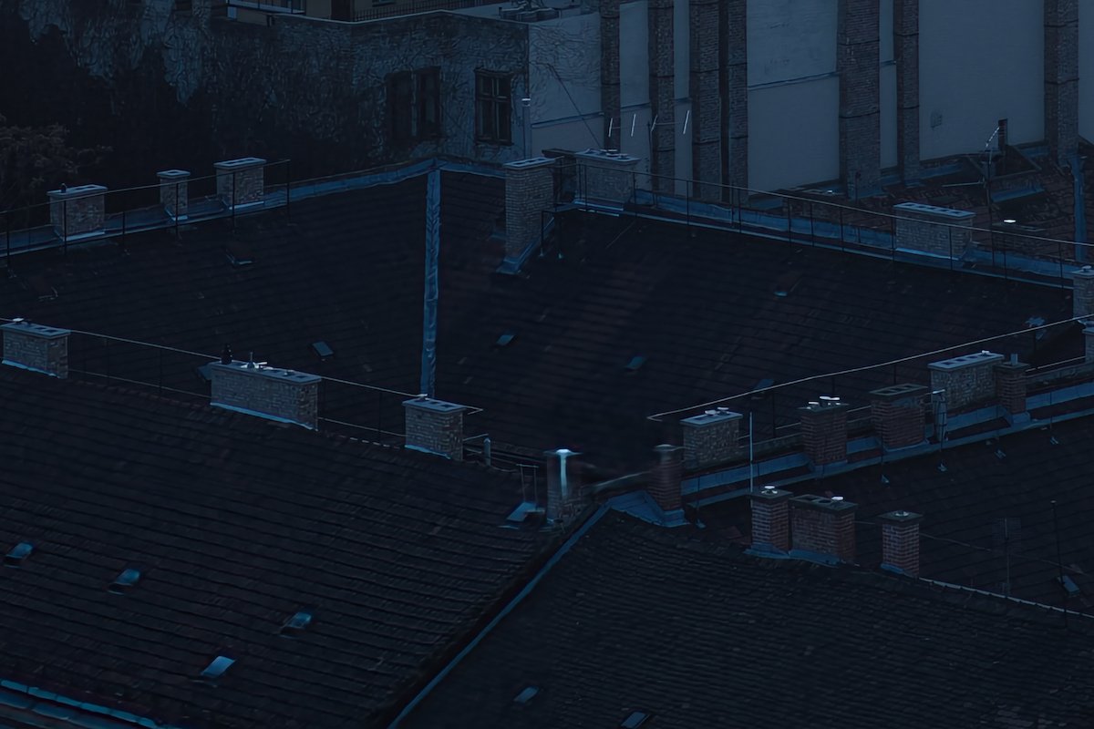 Zoomed-in image of rooftop with a white highlight