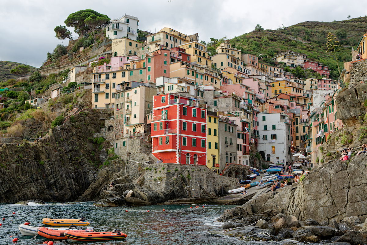 Image of colorful seaside town after being edited with DxO PhotoLab 7