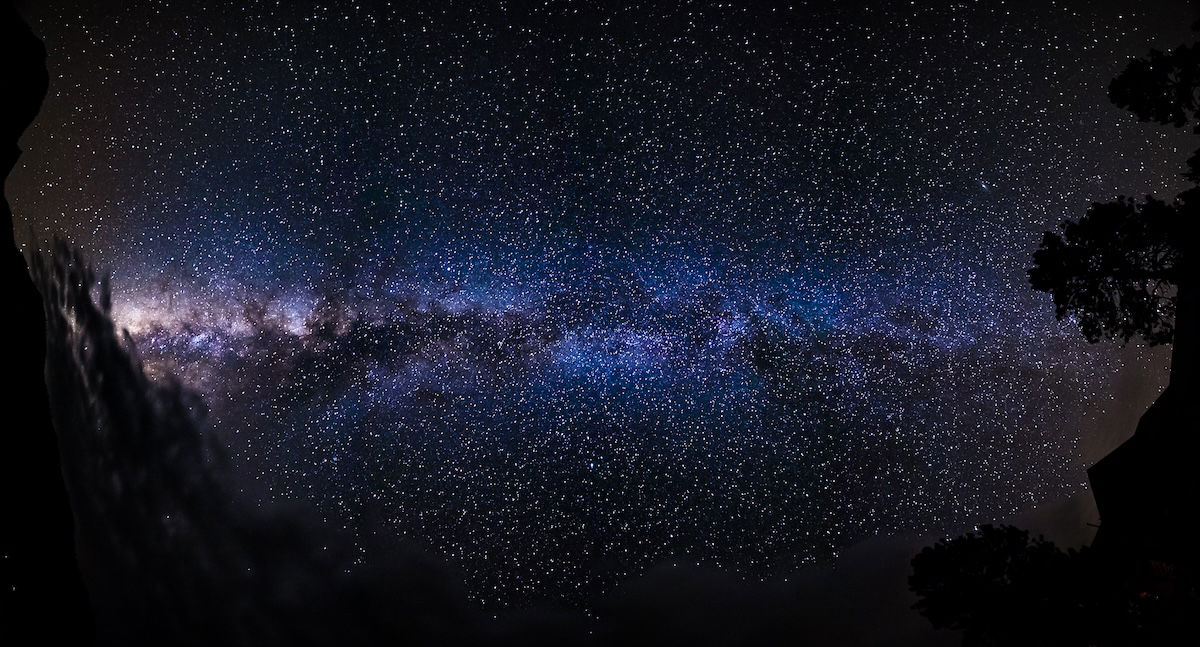 photo of milky way from earth